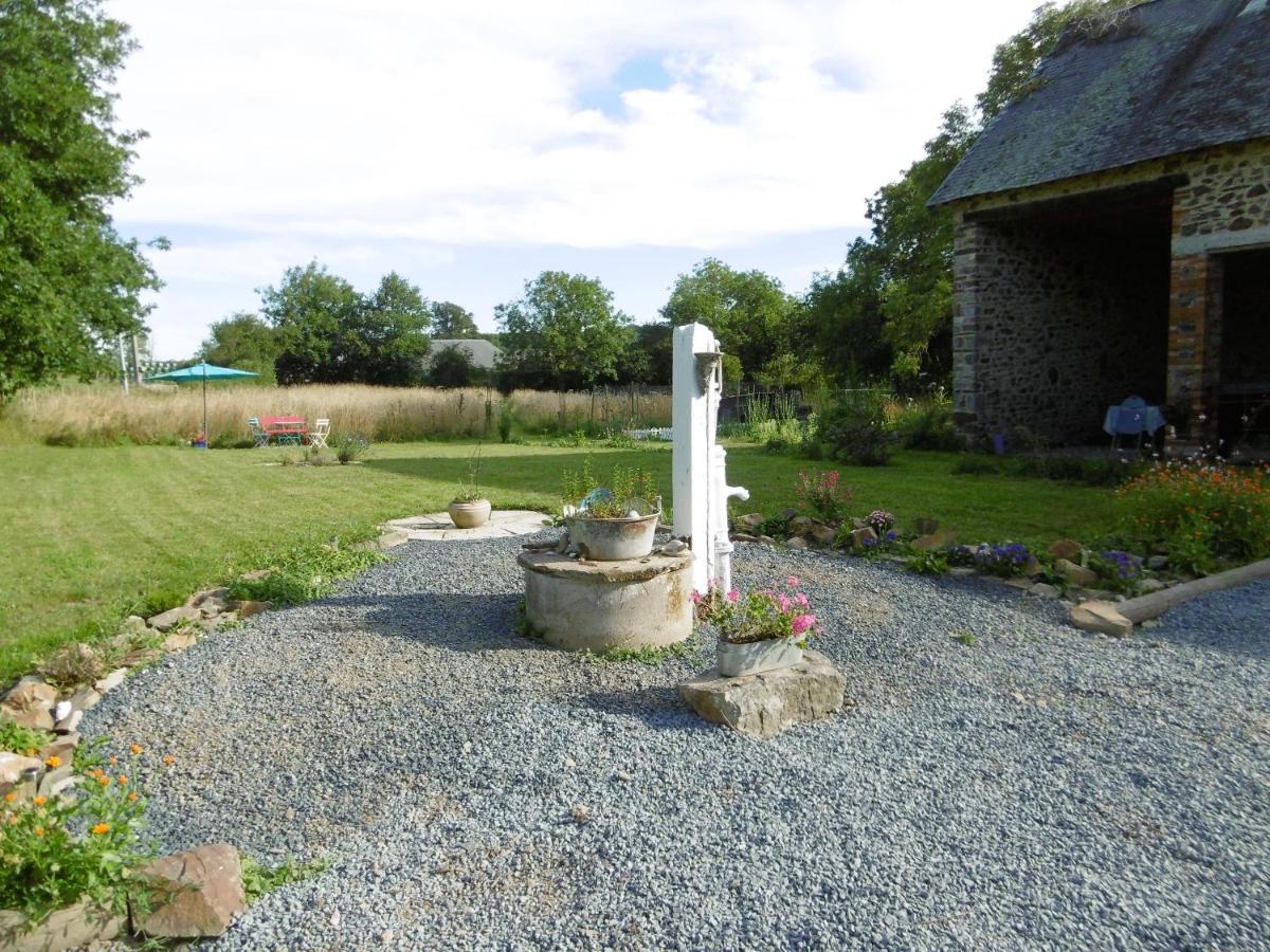 La Bicyclette Bleue Bed and Breakfast Montpinchon Exteriör bild